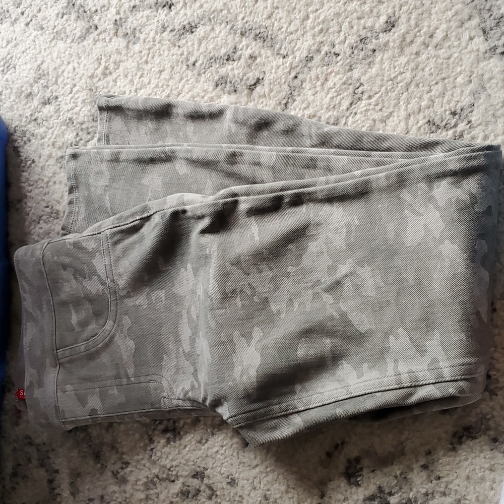 Women's Spanx Camo Jean-Ish Ankle Leggings